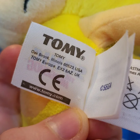 Super Sonic 30th Anniversary TOMY Plush - Picture 3 of 4